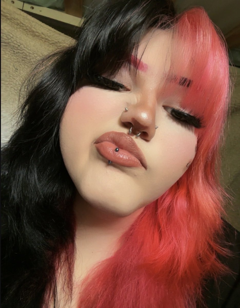 YourownerNeya's tweet photo. New hair, losers.

#dom #findom #findombaddie https://t.co/slQF3SBoO3