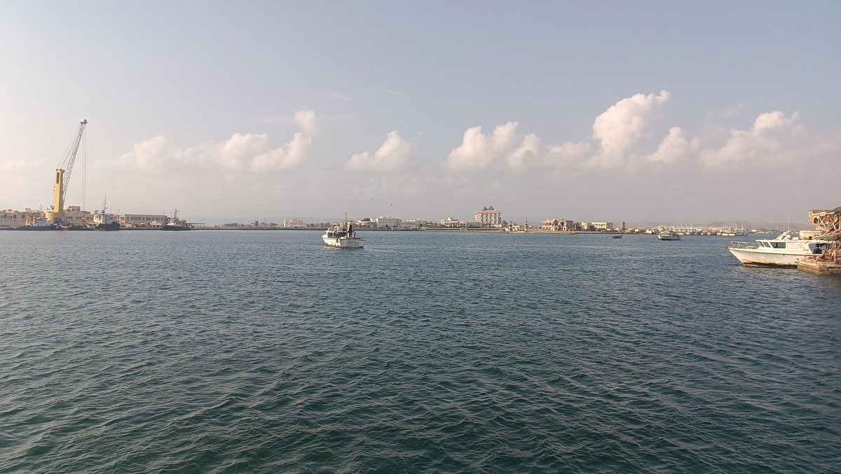SamiKubud's tweet photo. #Eritrea.
تتميز مدينة مصوع الساحلية في إرتريا  بساحل بحري نقيّ، ملائم للسباحة والغطس والغوص، وبحر هادئ وعميق، وتنوع بيولوجي بحري وفير... https://t.co/dy3lJhqDXm