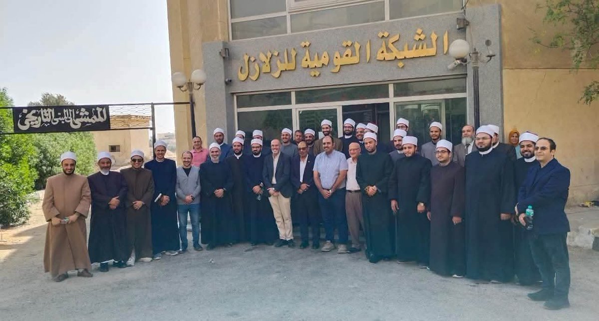 AlAhram's tweet photo. "البحوث الفلكية" ودار الإفتاء يتعاونان لتدريب الأئمة على استطلاع الأهلة ورصد الظواهر الفلكية وذلك لدراسة ظاهرة كسوف الشمس المرتقب في 2 أغسطس 2027، من الناحيتين الفلكية والشرعية، بما يشمل توضيح أحكام صلاة الكسوف والرد على الشبهات المرتبطة بالظواهر الفلكية، وذلك في إطار تعزيز التعاون بين المتخصصين في العلوم الفلكية والعلوم الشرعية.

https://t.co/Dn6kOxO8eY