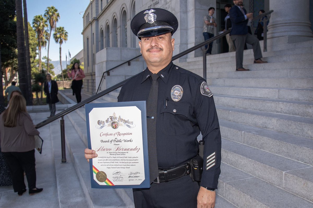 BSSLosAngeles's tweet photo. Celebrating Latino Heritage Month! The Board of Public Works honored outstanding employees, including StreetsLA IED Lt. Marco Hernandez, for his dedication to LA. Congratulations, Lt. Hernandez! #AtYourService @LACityDPW https://t.co/tTNhj4CKGB