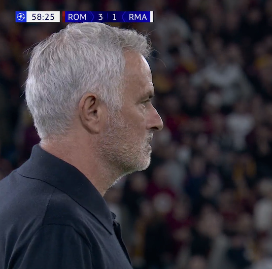 TouchlineX's tweet photo. 📸 - JOSE MOURINHO!

THE SPECIAL ONE IS NO LONGER SPECIAL AT ALL! https://t.co/yhp4ZSAN0T