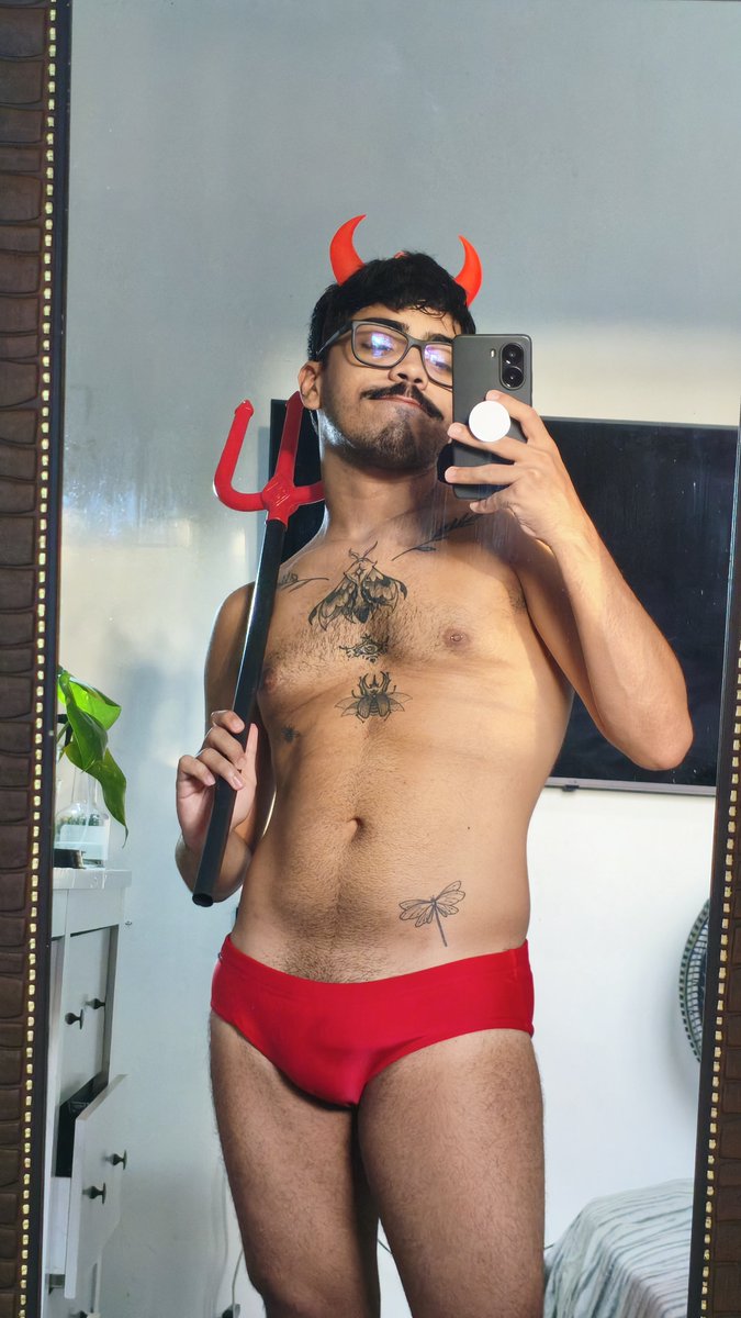breno_sbitt's tweet photo. Já pode tirar a fantasia do armário?👹 https://t.co/6dwkhdufeU