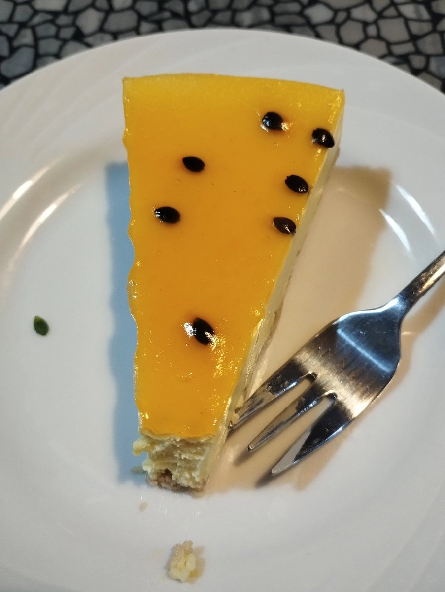 Iserbiys's tweet photo. Mmmm it's so very good yummy 🤤😋 
#drinks #dessert #food #beautiful https://t.co/hGm1Cc1TLQ