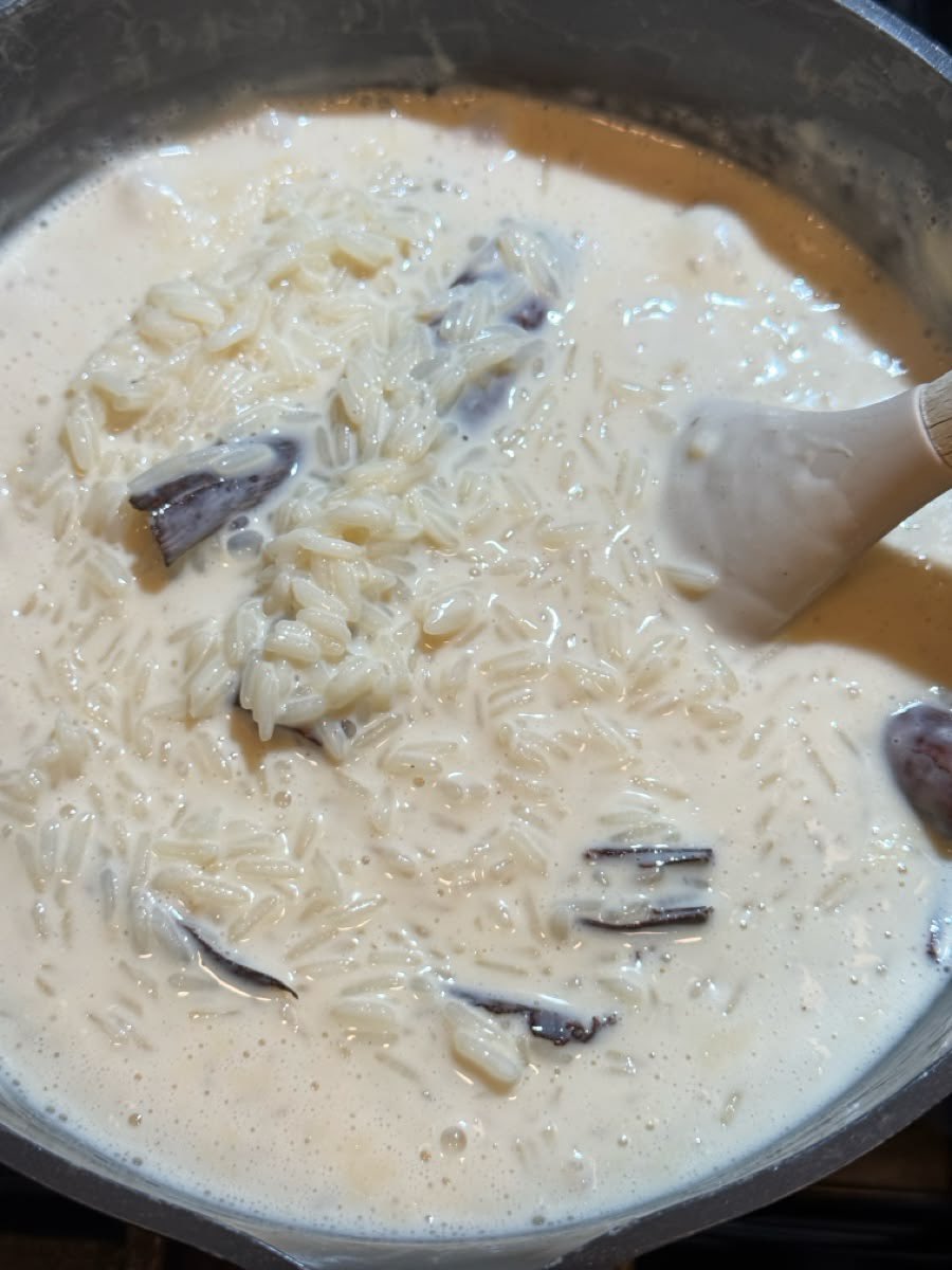 lotustea67's tweet photo. Arroz con leche to heal my soul after my divorce… still in tears…. https://t.co/34XzMlbIv2