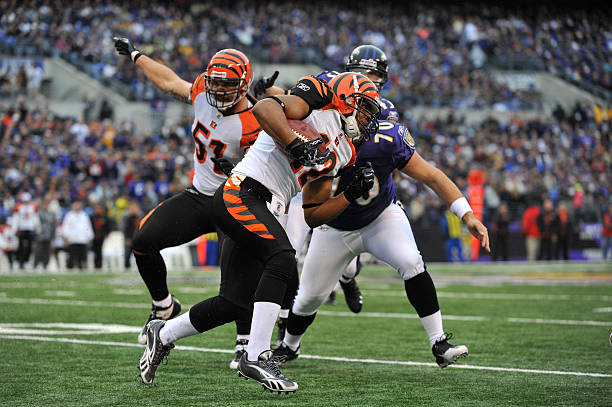 NFL_Longhorns's tweet photo. And he played 4 special teams snaps. That moved him into a tie with Cosby for 8th for special teams snaps by a Longhorn WR/TE since 2012. Cosby played from 2009-2012 so his snap count is his 2012 numbers + returns prior to that (152).  His actual ST snap count is closer to 300. https://t.co/EHoWq3kMpo