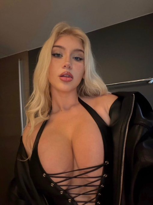 GodSadieManScam's tweet photo. My number #1 gifter makes sure to always increase the wealth gap between me and yall broke addicts even further 🤑
Making three figure days is boring already, I want 1k daily, make it happen losers 🐷

🎀findom findum manscam scamass atm https://t.co/sG4tJcRQVx