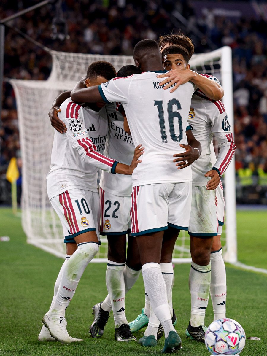 realmadriden's tweet photo. COMEBACK KIDS 🫂 https://t.co/Sejw2mPQlO