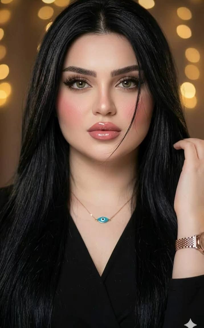 ahmefgn2's tweet photo. @omniya1178208 التعبير من الصور والملامح الفريدة التي تعكس شخصية المرأة وأناقتها تعتبر الصور  وسيلة راقية لتجسيد جمال المرأةتجمع بين الملامح الخارجية والعمق الروحي والثقافي انتي راقيه في زوقك https://t.co/6OzsbE9uQ0