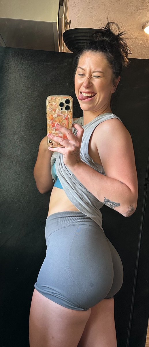 Hannafterdark_'s tweet photo. Starting a new series: Daily Gym Pics Post #hannafterdark https://t.co/kEvzJriAzZ