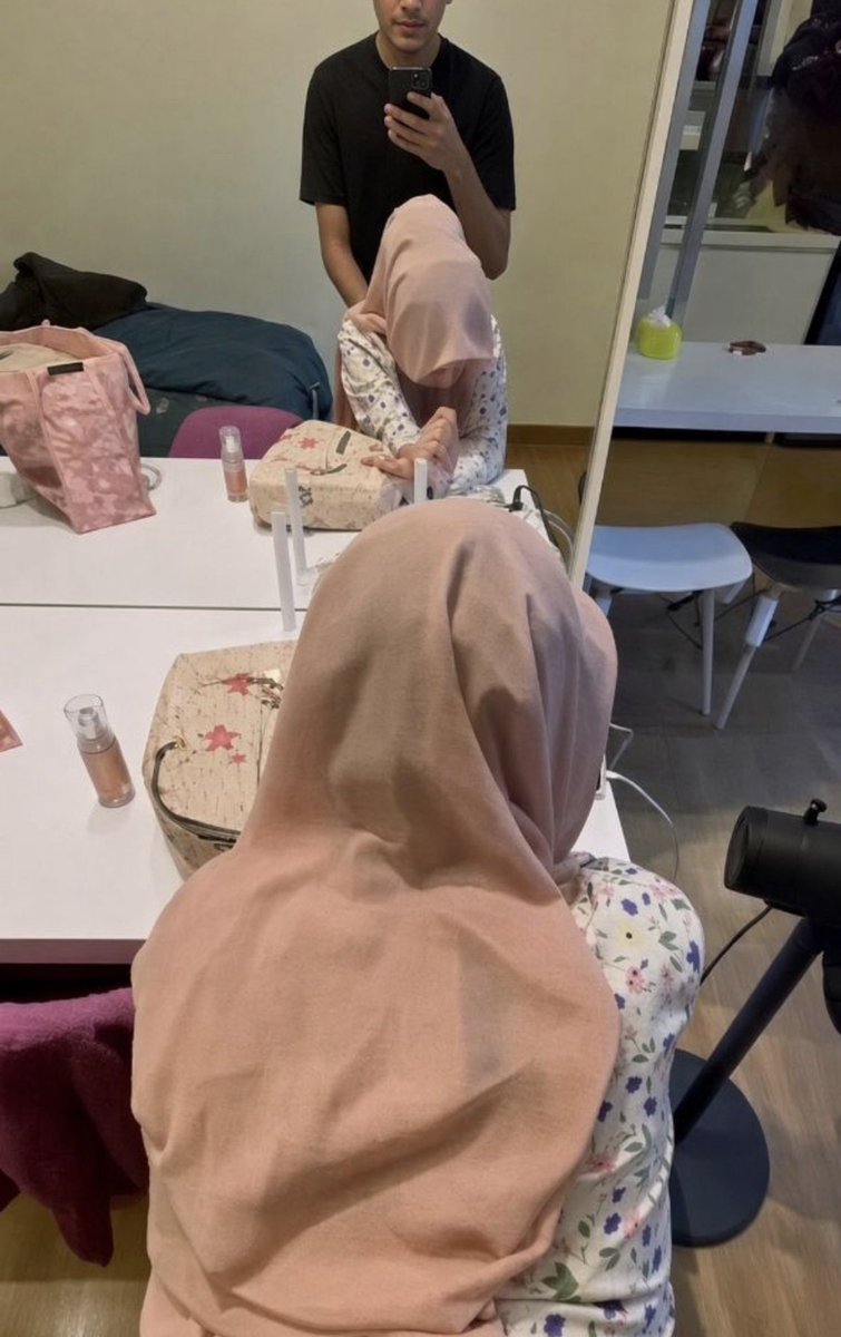 Availableiides's tweet photo. Tengah viral kt melayu? https://t.co/o30UZL6PMT