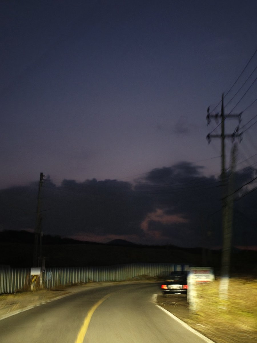 subisuga0309's tweet photo. 아침해가 점점 늦장을 부리네 🌄

2026 ARIA 뮤직 어워즈 #ARIASBTS 투표 완료! https://t.co/boY8BwMzmN