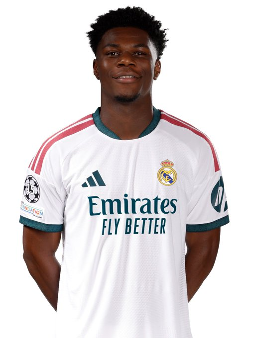 bosarh5's tweet photo. اسوء لاعب وسط عاصرته فيا ريال مدريد من متابعتي لهم 
اي قبل 27 سنه .. 

ولا ميزه تذكرها له .. لاعب حقير ومحدود جدأ .. https://t.co/WSo1qSzzx2