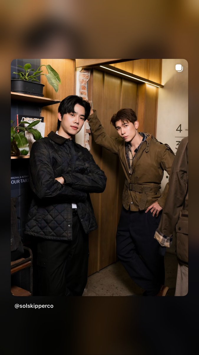mewologist's tweet photo. IGs - mewsuppasit | 10.14.26
#BarbourAW26xMew
#BarbourxPiccoloVicolo
#MewSuppasit @MSuppasit
#Barbour #BarbourTH #มิวศุภศิษฏ
#BarbourWayofLife #PATLuxuryGroup https://t.co/3uEdP4l94K