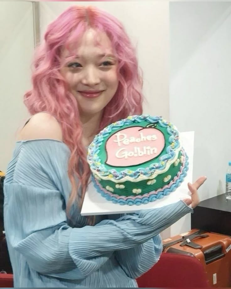 junistprincess's tweet photo. today marks 7 years since sulli's passing :(
rest in peace, i hope you know just how much we still love and cherish you 🩷 https://t.co/NQLSd5acyx
