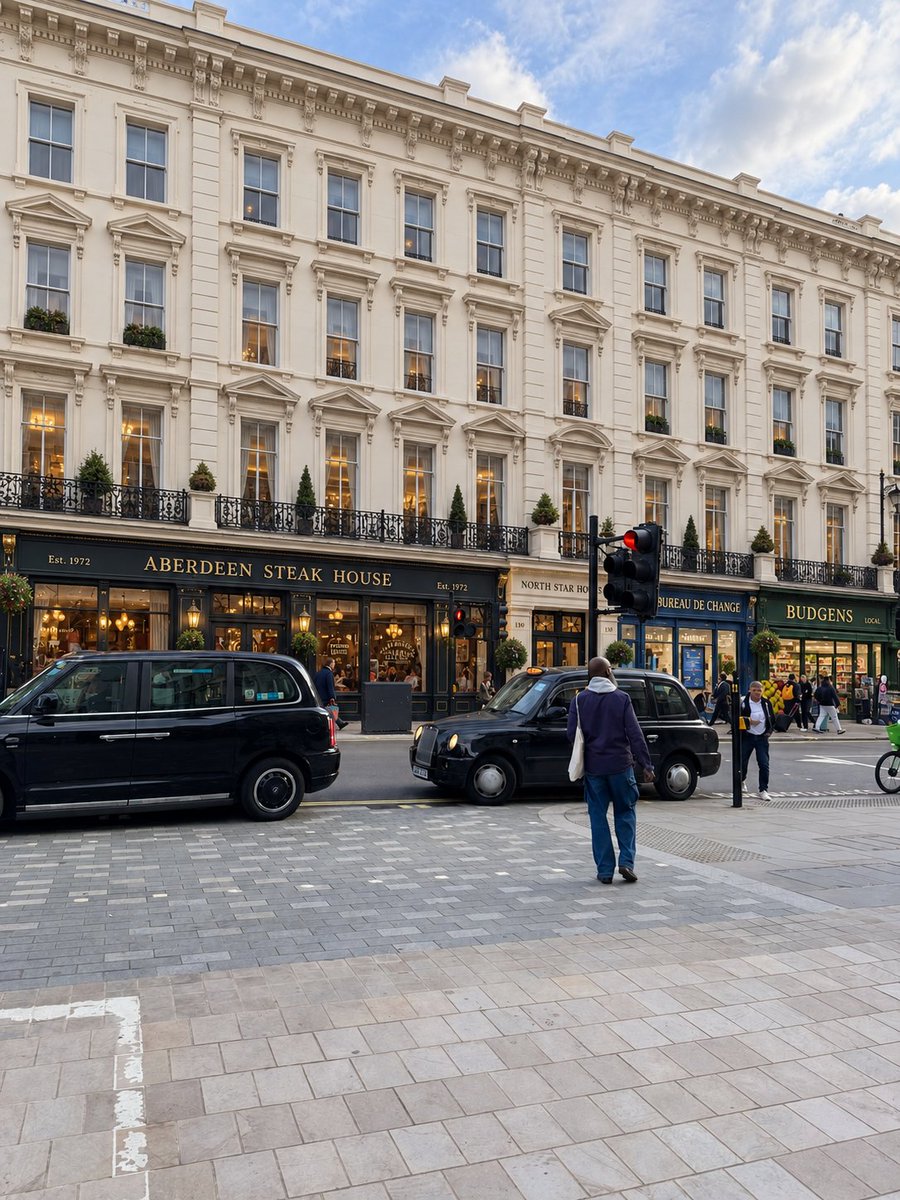 createstreets's tweet photo. Make it bigger, better and more beautiful with more bedrooms. (This type of beautiful and popular intensification should be pre-approved by right by councils for millions of new streets). The good news is that THIS IS ALREADY LEGAL. Here is... https://t.co/RJQmqcICBM