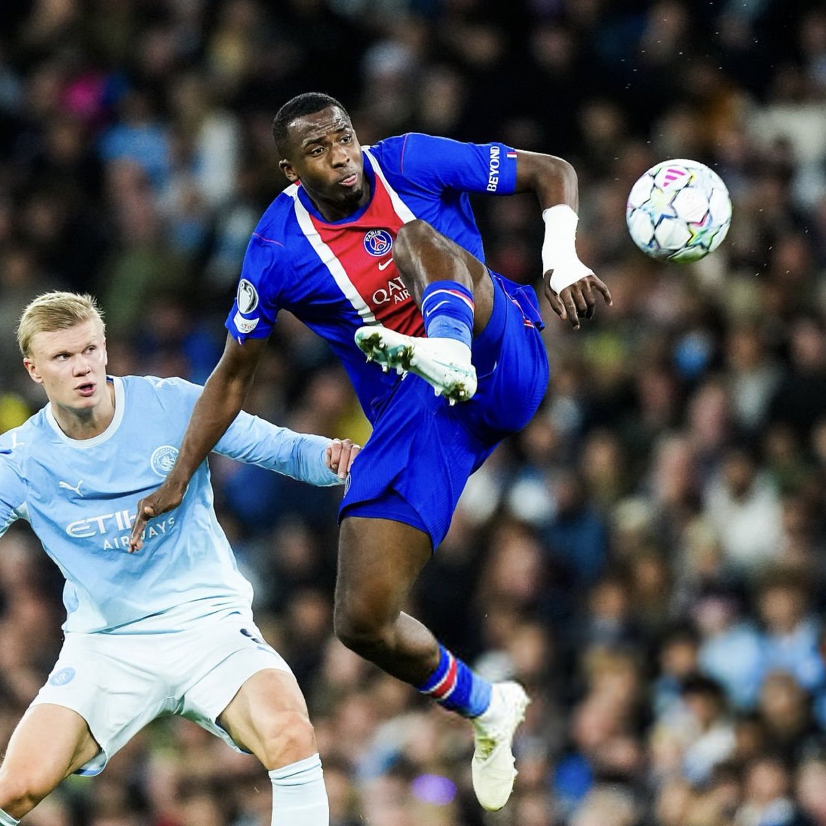 ActuFoot_'s tweet photo. 🚨 WILLIAN PACHO 🇪🇨 COMPTE 36 MATCHS EN LIGUE DES CHAMPIONS SANS LE MOINDRE CARTON ! 👏

Aucun défenseur en activité ne compte autant d’apparitions dans la compétition sans être sanctionné d’un carton. ❤️💙

📊 @Statsdufoot https://t.co/3ROLyQAHup