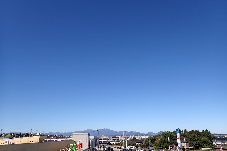 lambda1310nm's tweet photo. 仙台市北部 の今日の #イマソラ、前線が抜けて快晴です。 https://t.co/5Wz9PV0ATq