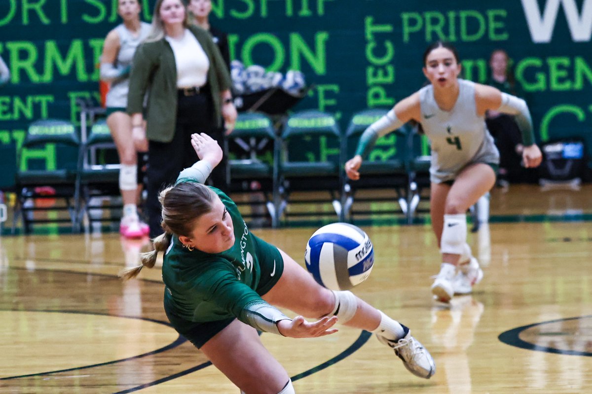 DubCQuakers's tweet photo. NINE WINS AND COUNTING! 🔥

From big kills to clutch blocks and plenty of Quaker celebrations, the Green and White brought the energy in their return to the win column! 💪

📸 Check out some of our favorite shots from the OAC victory!

Photo Credit: John Swartzel

#WeAreDubC https://t.co/OHNRxrphCS
