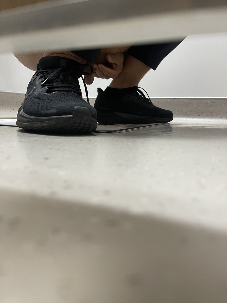 xiaozhoubuwan's tweet photo. 第一次偷拍🤭 https://t.co/rZYNYEPAXP