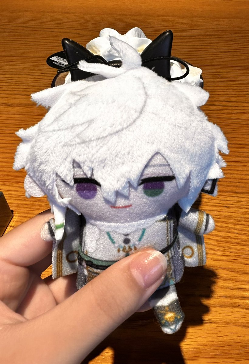 Wabee_873's tweet photo. そういえば昨日行ってきたんですよ、スタバ。猫耳生やしてきました。 https://t.co/FJ0VfQWox3
