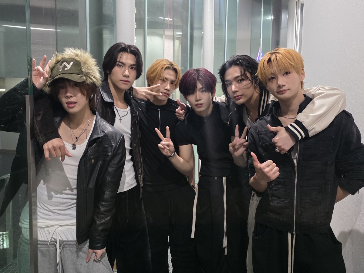 FCLIVE_ROOKIE's tweet photo. #TRYTHAT 1ST JAPAN LIVE
TRYTHAT TRYJAPAN

＼ 🎂HAPPY MINHA DAY＆サイン1+1🎂 ／
🗓10/15(木) 20:00-
📍FCLIVE SHINJUKU HALL
🎟当日券あり ❤️‍🔥初回無料

今日はMINHAのバースデー🎂💙 #トライザット と一緒にお祝いしましょう🎉

詳細 🔗 https://t.co/gV8qDmicjS

#트라이댓 https://t.co/YdneeQ4ZmL