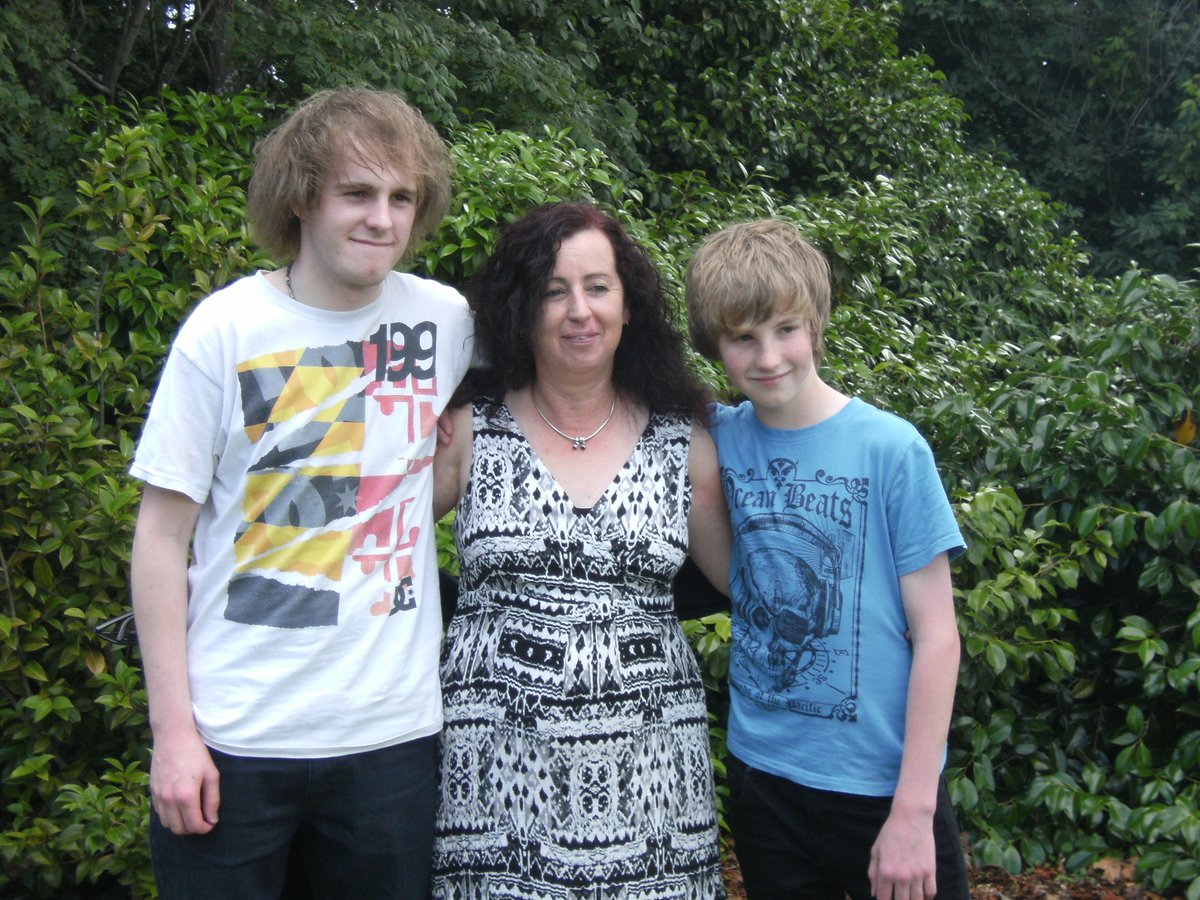 ben251993's tweet photo. Mum and Bro https://t.co/UVhypjfsOr