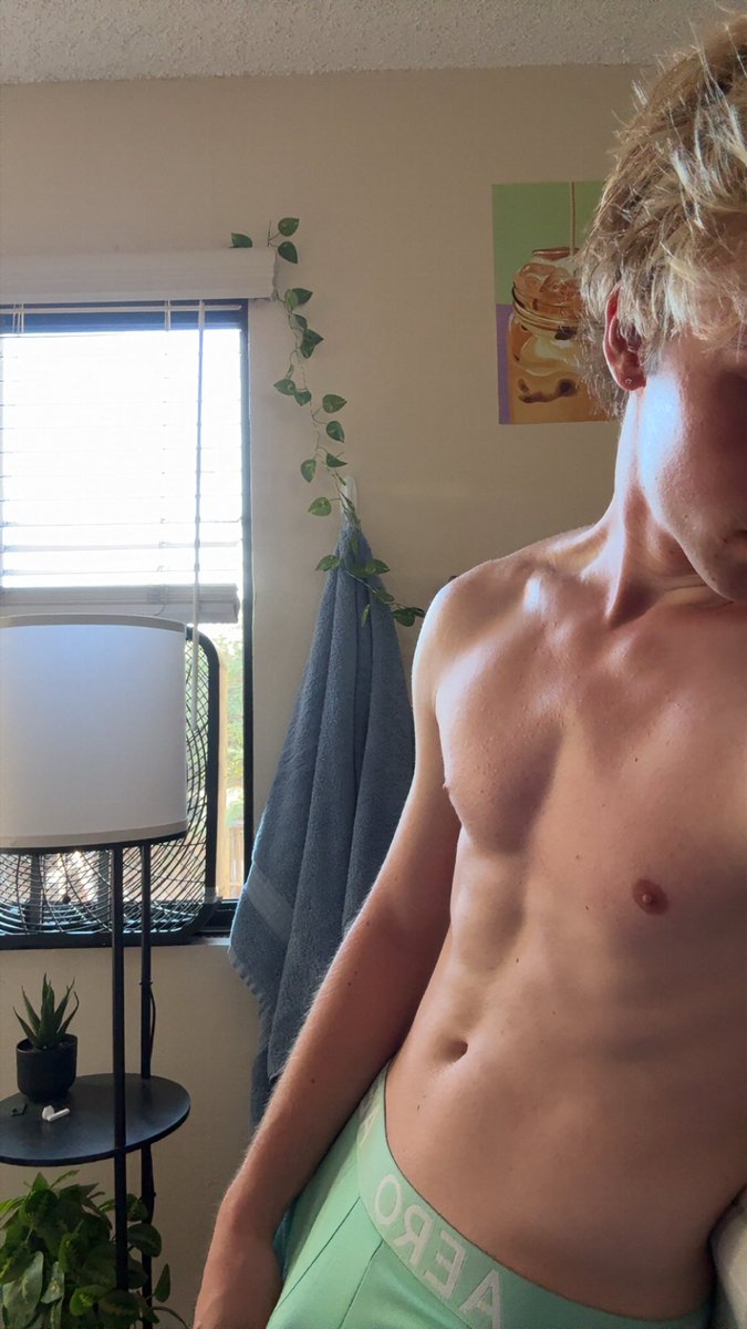 Lucabunch's tweet photo. Dm to see me take them off
#gay #twink #whiteboy https://t.co/0F1ftCvlEc