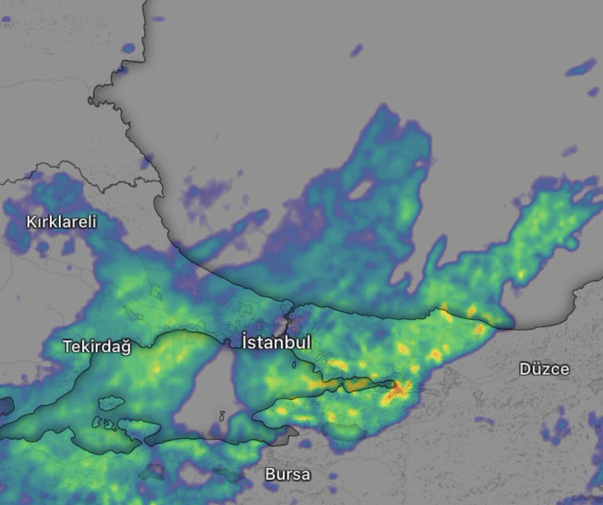 Weather_tr's tweet photo. Doğu Marmara hattında özellikle Kocaeli - Sakarya hattında yerel olarak sel ve su baskını ihtimali çok yüksek dikkatli ve tedbirli olunmalı ! ⛈️⚠️ https://t.co/o1ACHM8OcN