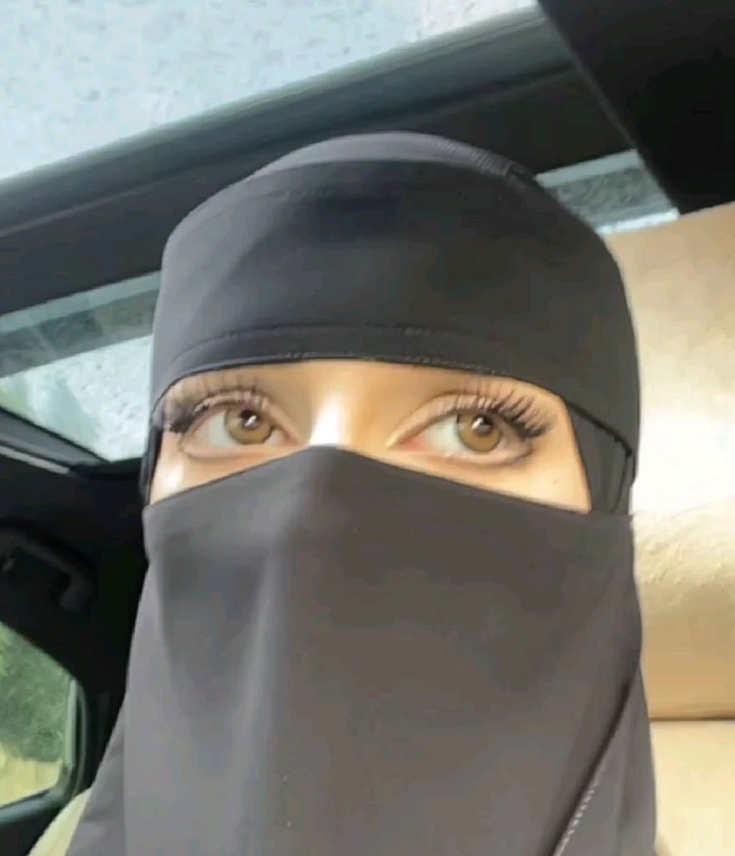 Mithauae's tweet photo. تحسبونه حرامي  ؟ 
لا هذي سعودية عايشة اسعد يوم بحياتها اخوها مطلعها السوق 🤣 https://t.co/9Dp58H5IZ4