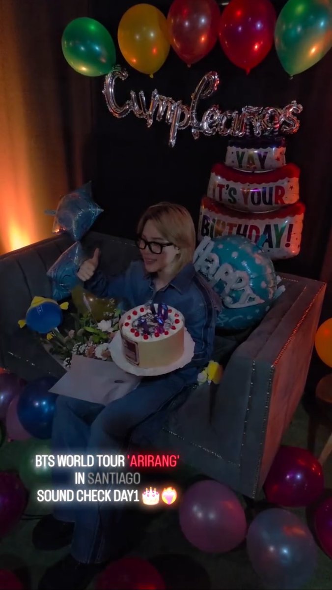 jjbts1013's tweet photo. 🎈🎈
Cumpleaños🎂
It’s your birthday!
🐥👍🏻🙂😄 https://t.co/x0xu2iPxlU
