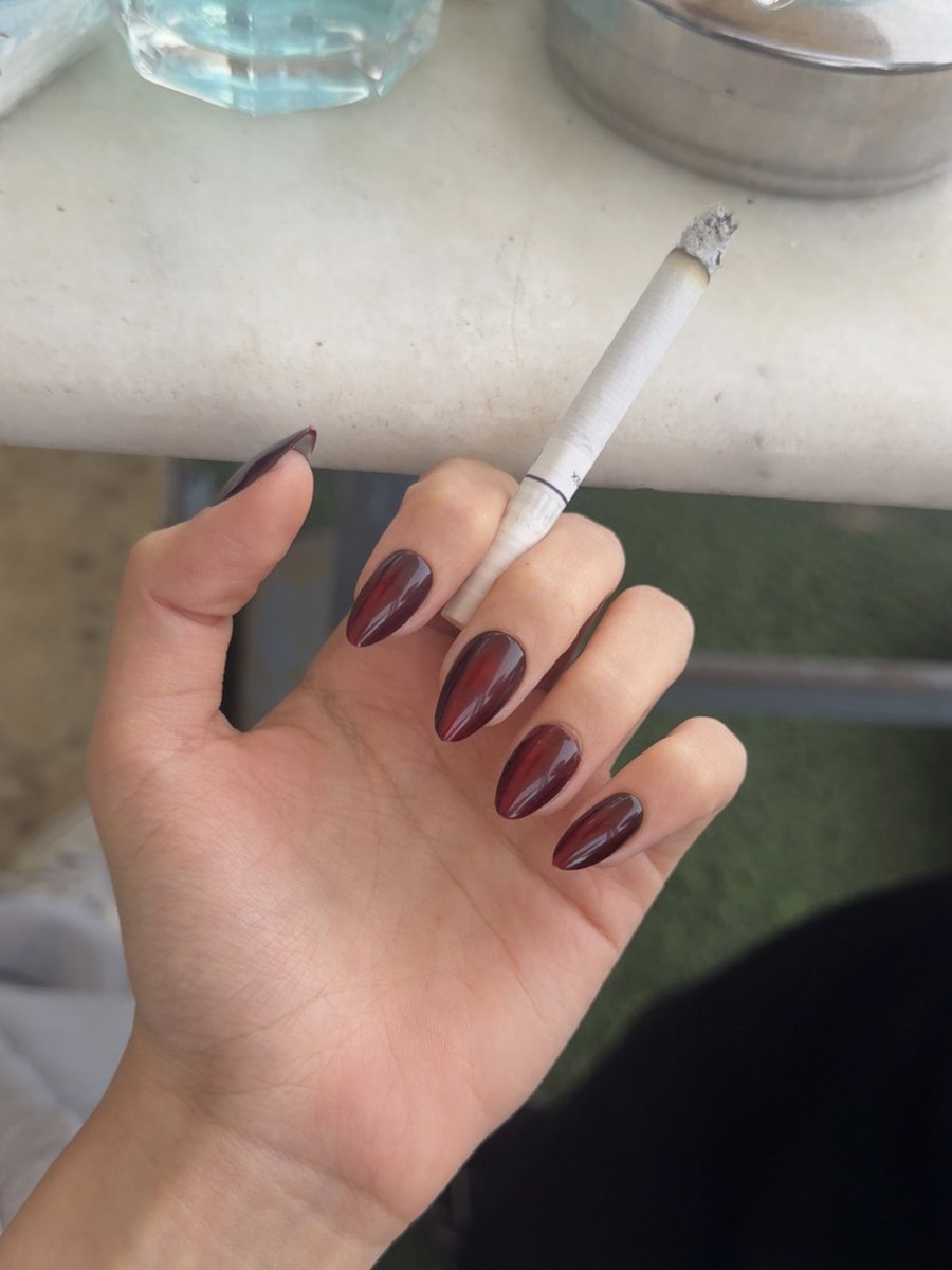 _Hadeer__'s tweet photo. Nails done https://t.co/uWgfaKd9l4