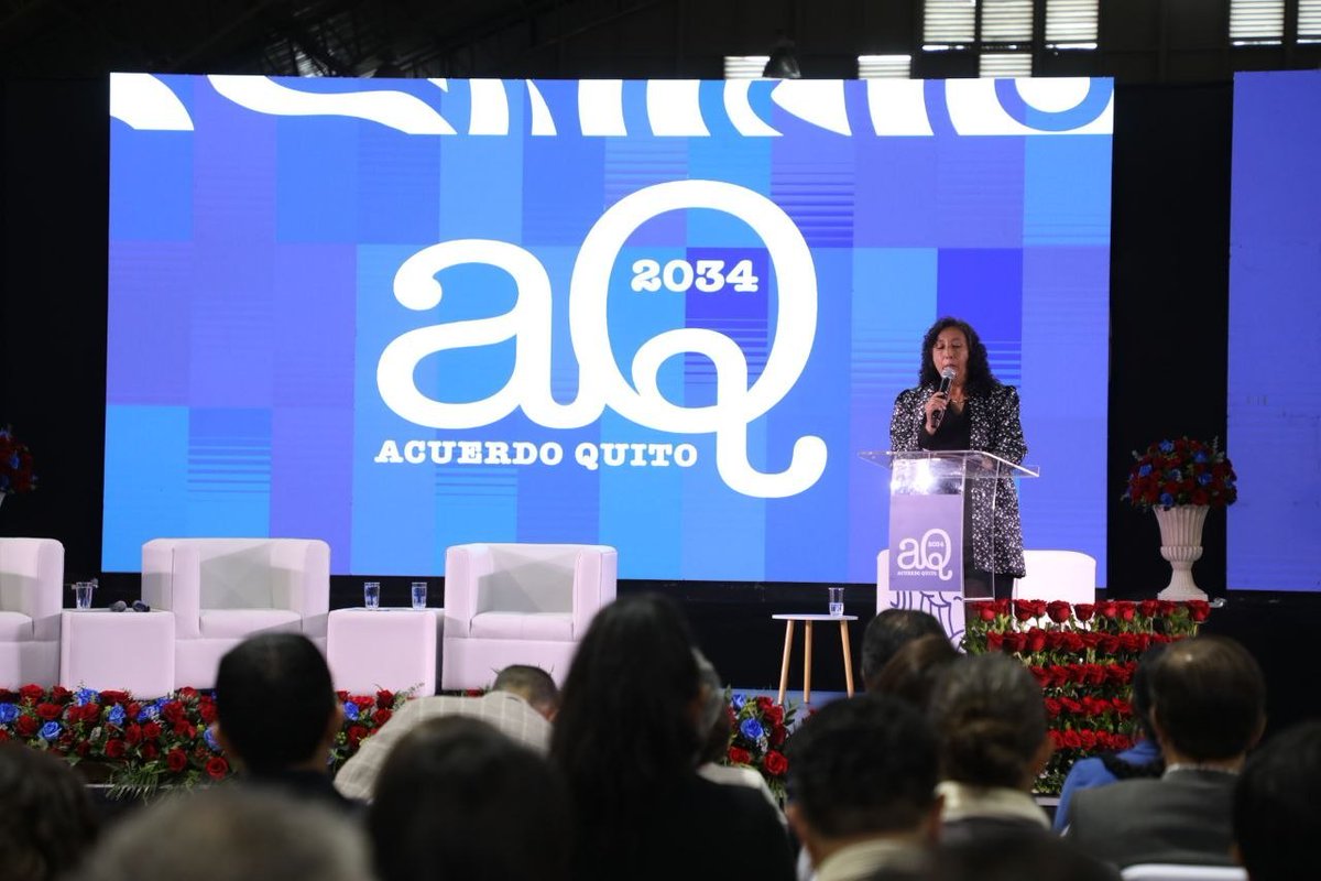 Mariocajasitvo's tweet photo. Es      momento de unir esfuerzos por nuestra ciudad junto a @MunicipioQuito y el      liderazgo de @pabelml #AcuerdoQuito2034 #QuitoParticipa sumando al sector      público, privado y a la ciudadanía por el futuro de la capital. https://t.co/zXUGboPySS