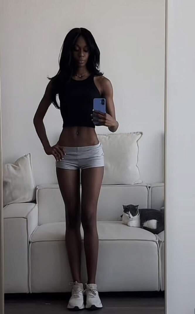 strvingartist2's tweet photo. #edrtwt 🎵🎶Girls just wanna be thin🎶🎵 https://t.co/EwWJ9CRaJK