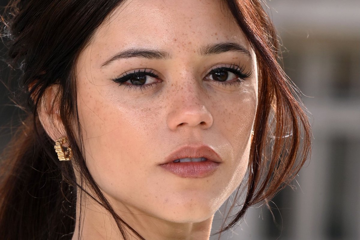 catenjoyerUS's tweet photo. Jenna Ortega haters in shambles today😍 https://t.co/I75sYRRQkD