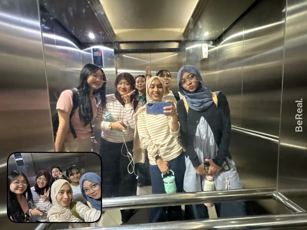 mahidelouvre's tweet photo. kita tiap dapet lift kosong https://t.co/DQcG5gEL6g