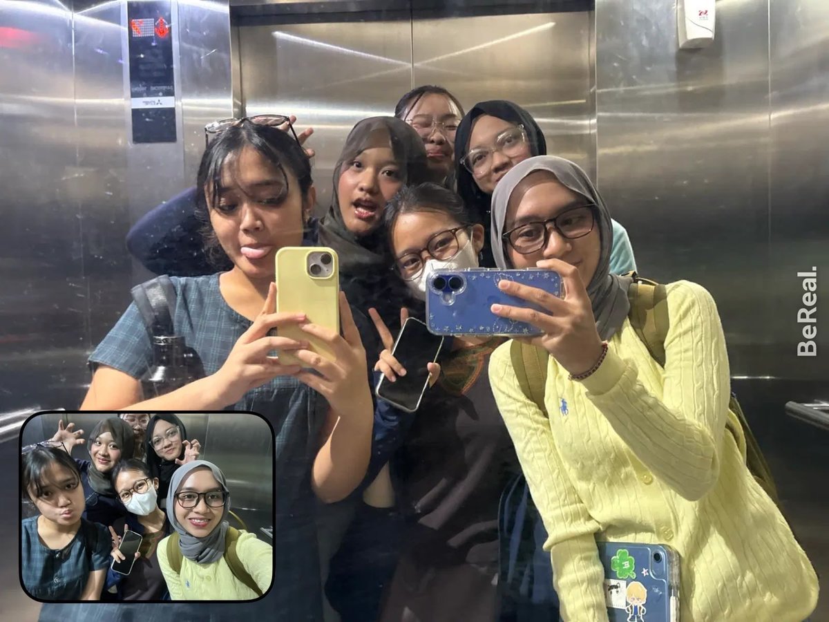 mahidelouvre's tweet photo. kita tiap dapet lift kosong https://t.co/DQcG5gEL6g