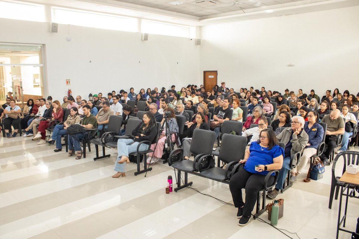 FacsoUna's tweet photo. 🟣 #SemanaFACSO | FACSO-UNA realizó el seminario internacional con el Dr. Ricardo Antunes, quien analizó la crisis del capital, la uberización y la precarización laboral en América Latina. El debate continuará este jueves en el VIII Foro de Ciencias Sociales.

#FACSOUNA https://t.co/ZI7vHpPOYw