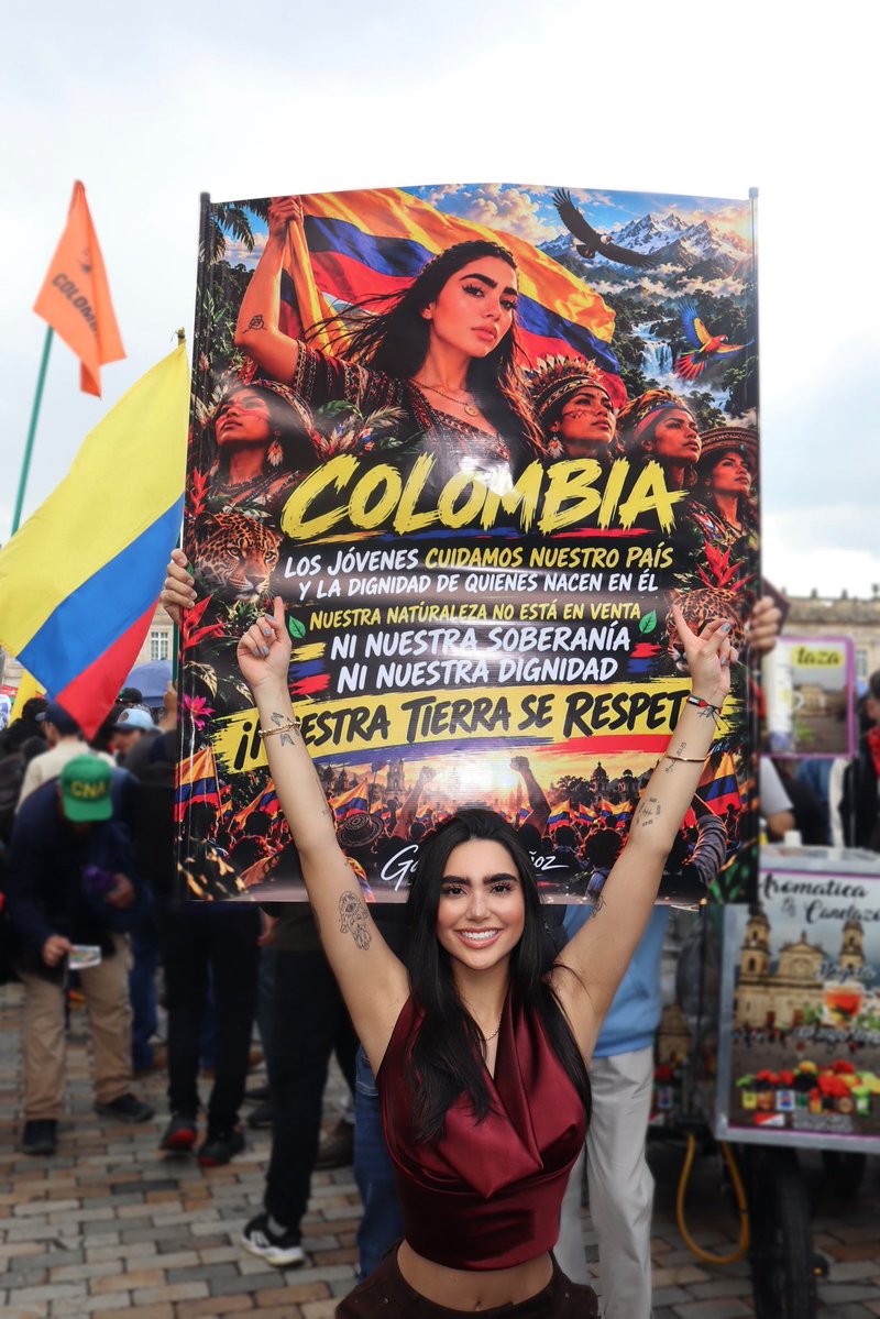 gabymunozz_'s tweet photo. Hoy marcho por la tierra que me vio nacer, por las generaciones que vienen y por la dignidad de un pueblo que jamás debería tener que arrodillarse para vivir en paz.

Las juventudes no heredamos esta tierra para venderla, sino para cuidarla, defenderla y hacerla respetar.

Nuestra naturaleza, nuestra soberanía y nuestra dignidad no se negocian. 🇨🇴❤️‍🔥