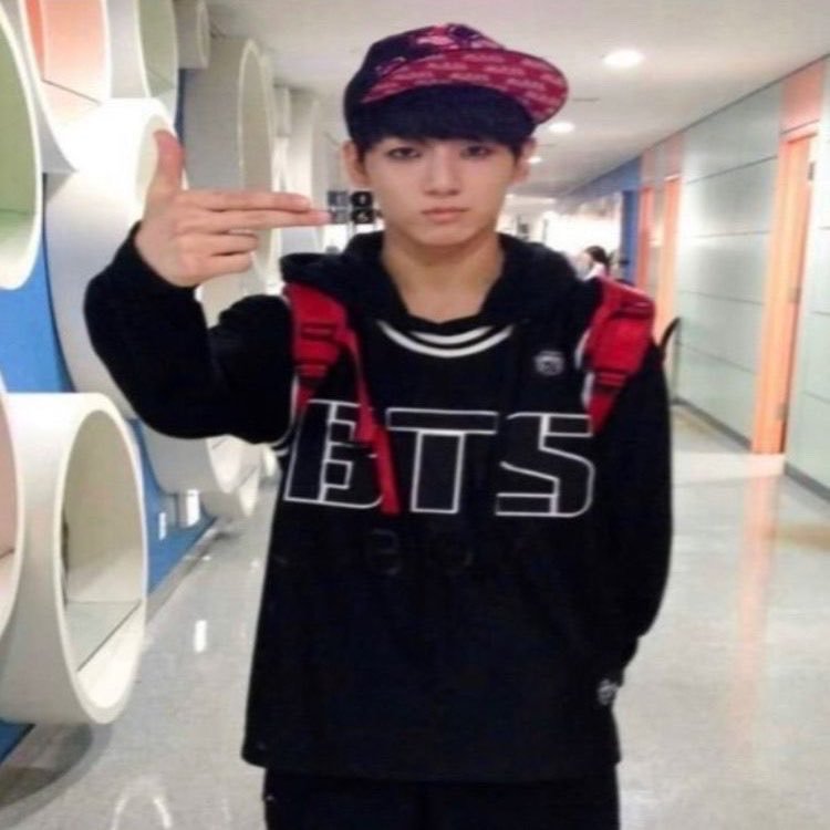 STHEL41's tweet photo. BTS TO PRONTA MORES JÁ PODEM VIR https://t.co/O5tbbied1s