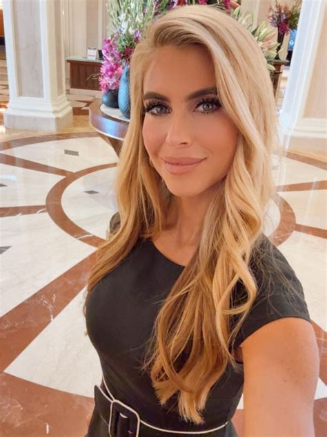 Clara160920's tweet photo. Our new Press Secretary is white, pretty, highly educated, conservative, heterosexual and a mother...

AND hasn't killed ANY of her kids!!

Everything the left HATES!! https://t.co/zryjCq9j0V