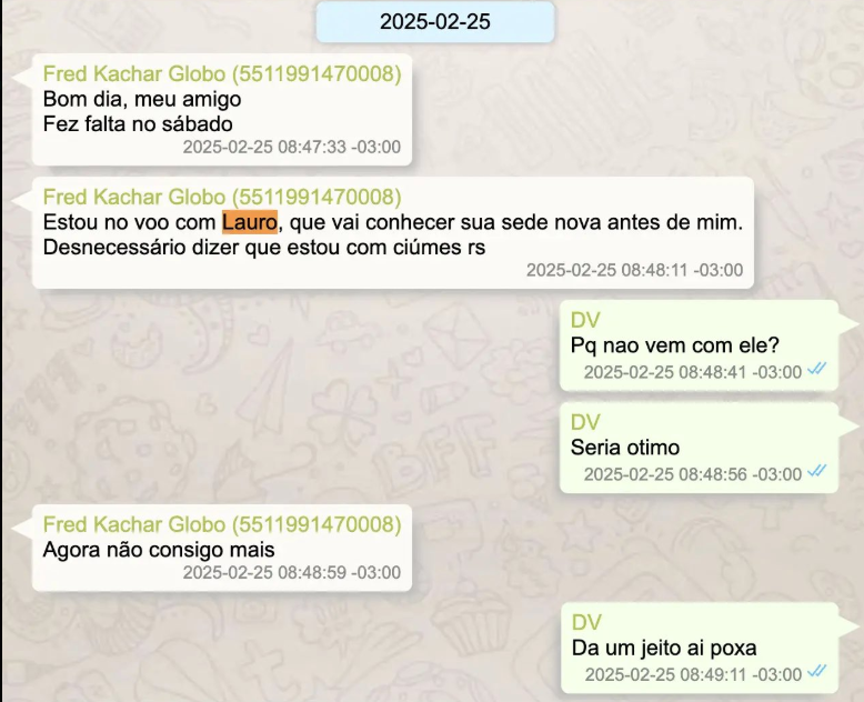 ErikaMdaVeiga's tweet photo. O mesmo Lauro Jardim contra quem Daniel Vorcaro esbravejou que o Sicário simulasse um assalto, "desse um pau" e quebrasse todos os dentes?
Complexo o enredo. https://t.co/C36bgwKpnt