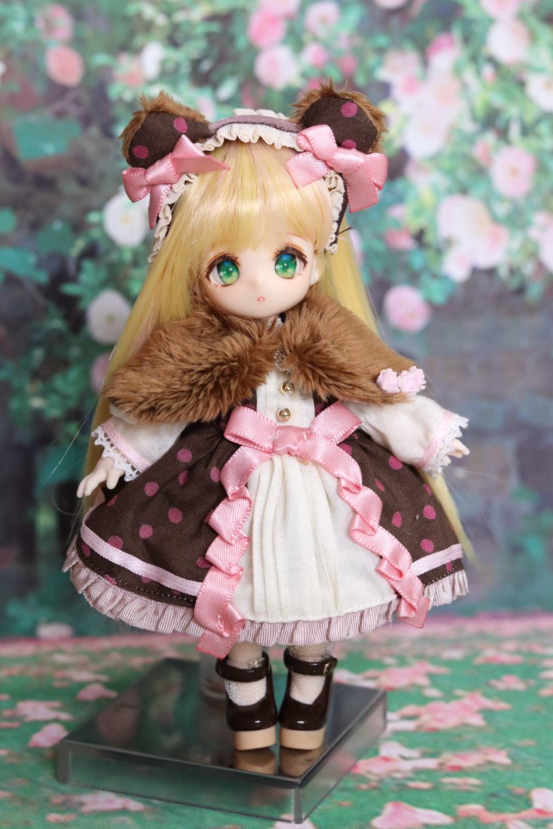kira2furi2mofu2's tweet photo. こちらは福岡イベントへのあのめ洋裁店の単体セット新作です！
パニエ、ドロワーズ、靴下付属にて6500円です໒꒰ྀི∩˃ ᵕ ˂∩꒱ྀི১
特に真っ白ドレスは是非生でご覧頂きたいのです✨️
まだまだ委託の作品がございます!(´▽｀)
夜にはお品書きを出しますね🌙*.｡★*ﾟ https://t.co/rKfllBQZfc