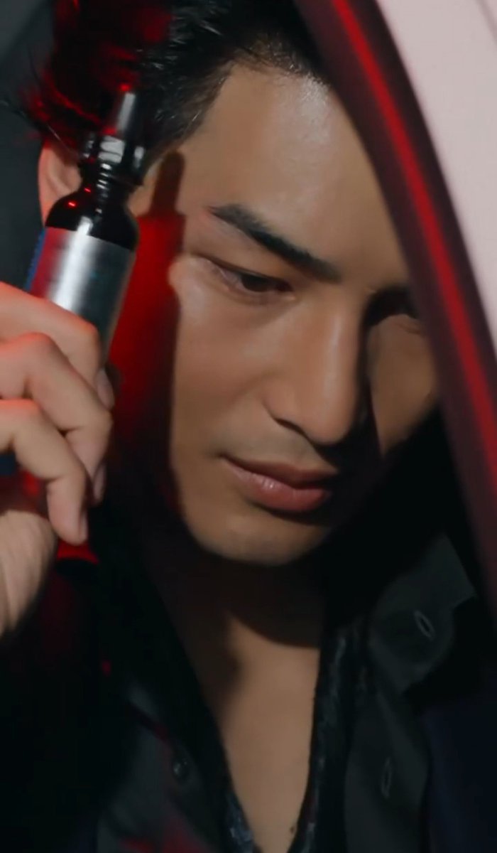 ApoMyLover's tweet photo. APO NATTAWIN x SKINCEUTICALS x FERRARI ✨️
High performance, personalized for your skin
Apo's aura is truly unmatched! He looks so breathtakingly handsome and stunning from every angle!❤️🔥🔥
@Nnattawin1 #ApoNattawin
#SkinCeuticalsTH @SkinCeuticals
#SkinCeuticalsTHxAPO #PTiox https://t.co/y503jI8Czk