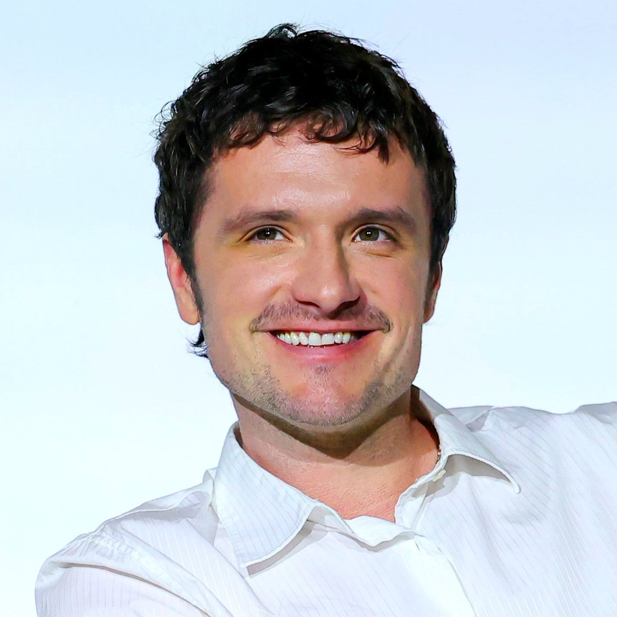 DCU_Direct's tweet photo. BREAKING: Josh Hutcherson has been cast as the DCU's Mister Miracle!
(via https://t.co/9CgUGUC3VM) https://t.co/5QynFMps2J