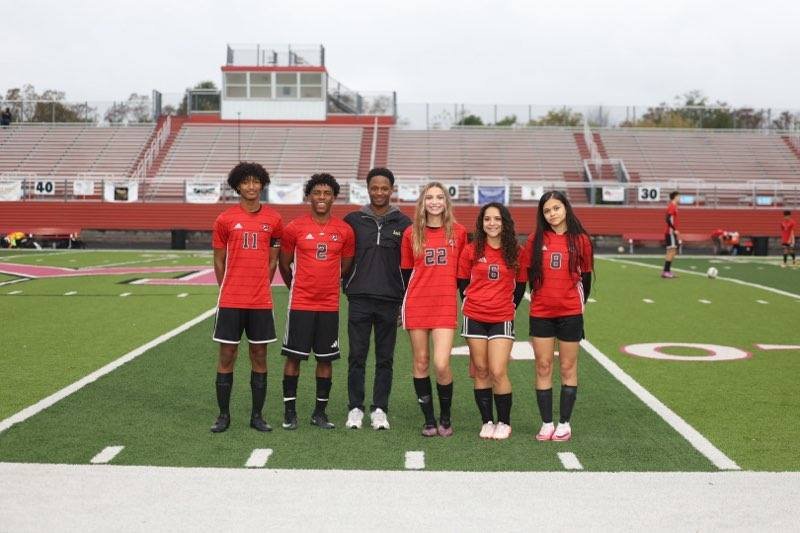 CMRedDevils's tweet photo. The Devils faced a tough Crestview team tonight and lost 6-2.  
Goals: 
CJ Sarigianopoulos (1)
Alex Espada (1)

Congratulations to our Seniors on Senior Night!

#GoRedDevils⚽️⚽️⚽️

📸 Dustin Livesay https://t.co/7k0bE1bik9