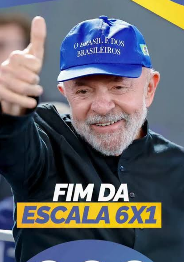 SiteJamesons's tweet photo. 🚨 VITÓRIA DO POVO!

O Senado Federal acaba de aprovar, em dois turnos, a PEC que põe fim à escala 6x1. Com a mudança, trabalhadores contratados pelo regime CLT passarão a ter direito a dois dias de descanso por semana e carga horária de até 40 horas semanais.

Estamos tão acostumados a ver políticos defendendo interesses próprios que, muitas vezes, até nos surpreendemos quando vemos representantes públicos votando em favor de quem realmente move este país: o povo trabalhador.

Por isso, é importante reconhecer quem ajudou a transformar essa pauta em realidade.

O recém-eleito deputado federal Rick Azevedo (@rickazzevedo) teve papel fundamental ao levar o debate para o centro das discussões e mobilizar apoio em torno da proposta antes mesmo de ter um mandato.

A deputada federal Erika Hilton (@ErikakHilton) também foi uma das principais vozes na defesa da medida, utilizando seu alcance público para ampliar o debate e fortalecer a luta pelo fim da escala 6x1.

Agora, a PEC segue para análise e sanção do presidente Lula, que historicamente se posicionou em defesa dos direitos dos trabalhadores. O Fim da Escala 6x1 beneficiará milhões de brasileiros em todo o país, que terão mais tempo para viver e descansar.

Mas preciso fazer um registro:

O deputado federal Sóstenes Cavalcante (PL-RJ), líder do PL na Câmara e aliado de Flávio Bolsonaro, afirmou hoje que os senadores do partido votaram a favor da proposta, mas defendeu a substituição da medida por um texto alternativo a partir de 2027.

Esse posicionamento indica que, se Flávio Bolsonaro for eleito, possivelmente o Fim da Escala 6x1 poderá ser anulado ano que vem e o trabalhador terá de voltar a trabalhar mais. Fiquem atentos. Não vote em quem é contra o trabalhador.