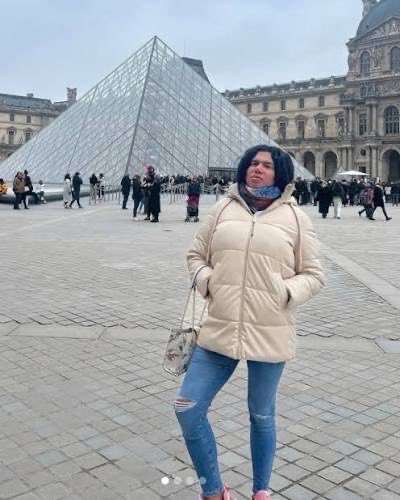 grossellaaa's tweet photo. Se me hace de lo más chic cuando una canción tiene de fondo a una mujer murmurando cosas en francés https://t.co/tlOf2HVrkb
