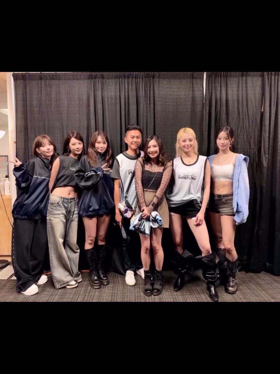sakuchan_0812's tweet photo. Renonreplay Instagram

still can’t believe I got to meet LE SSERAFIM during their San Jose tour as a FEARNOT 🥹🩵

about 10 months ago, I had the amazing opportunity to work on the Pass It On brand campaign featuring LE SSERAFIM. getting to work on a project with artists I already admired so much as a fan made the experience extra special. 🥹✨

all five members are truly beautiful inside and out, and this experience only made me an even bigger FEARNOT. 💙 finally sharing this now that the campaign is live feels a little surreal! a little fangirl moment, a lot of gratitude, and a FEARNOT for life. 🫶