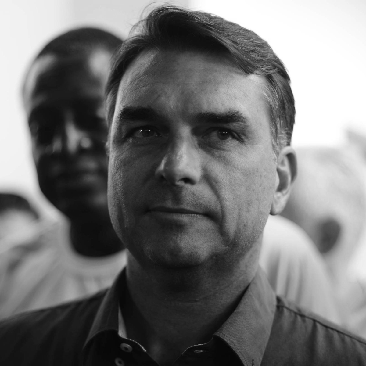 poptime's tweet photo. 🚨GRAVE: Flávio Bolsonaro NÃO estava presente na votação do fim da escala 6x1, a maior conquista trabalhista dos últimos tempos no Brasil. https://t.co/G59HTe4tlQ
