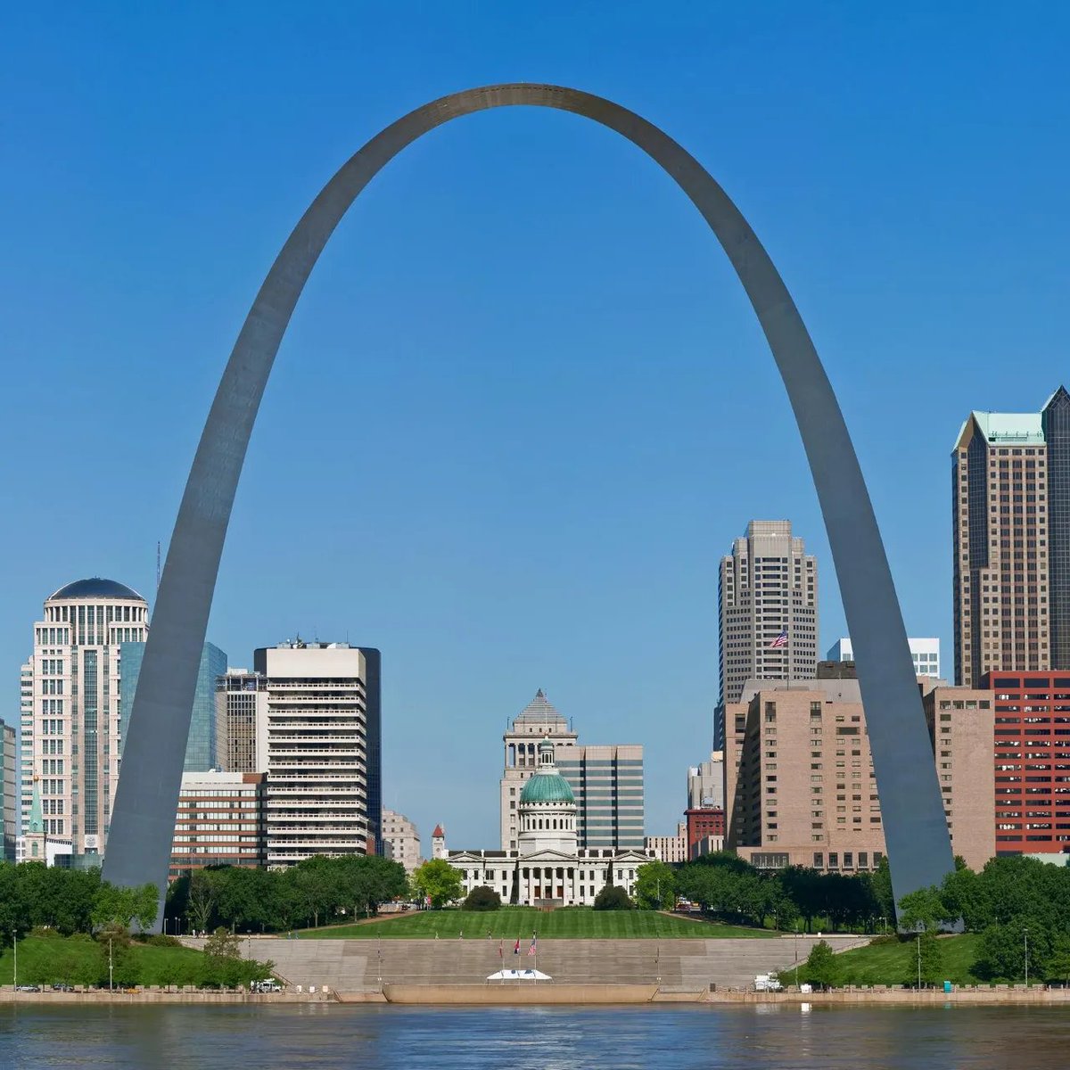 kremlincardinal's tweet photo. Is St. Louis a joke to you, Mr. President?

Or Vandalia, Illinois for that matter? https://t.co/cyfBGmX7D5